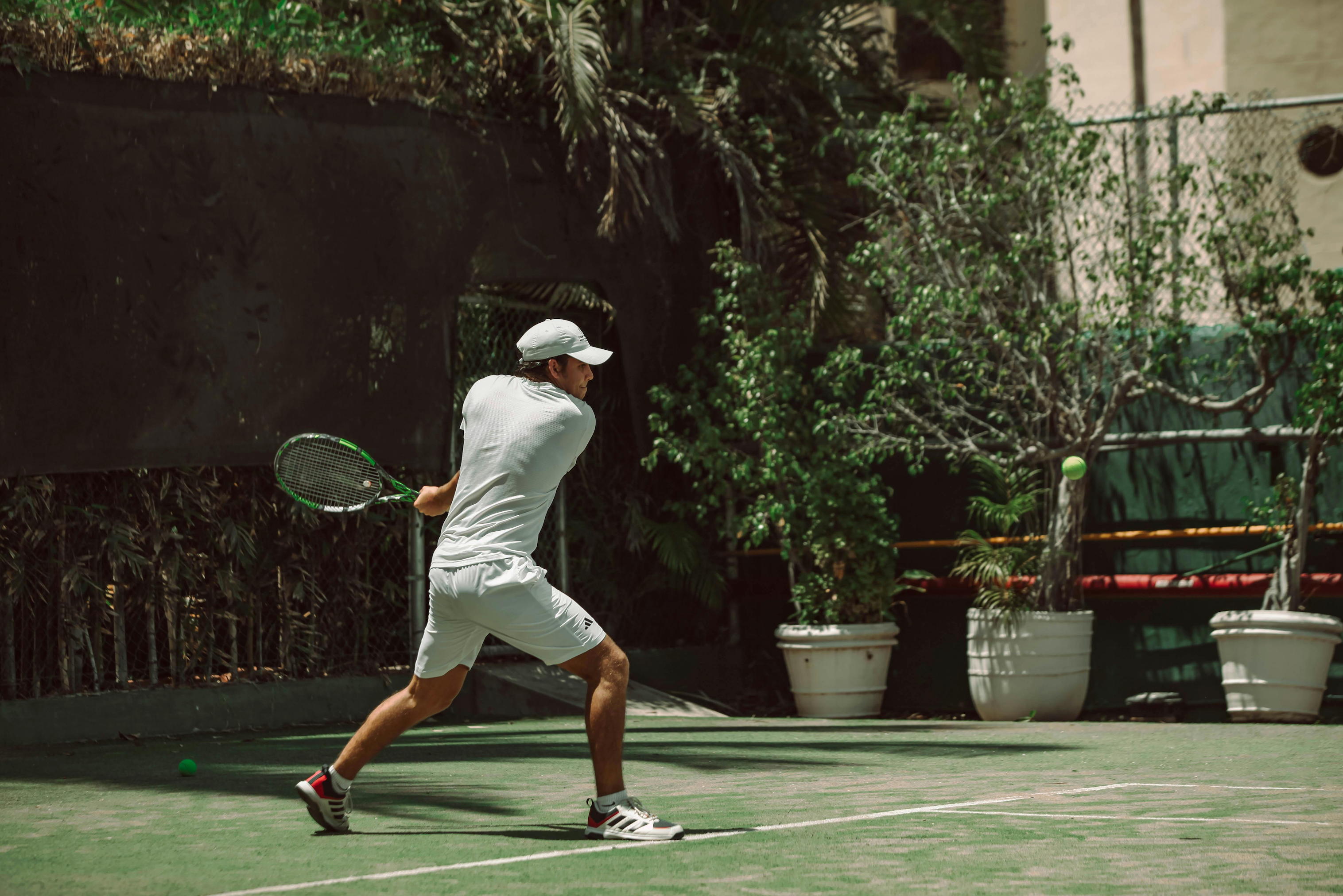 TENNIS CLUB